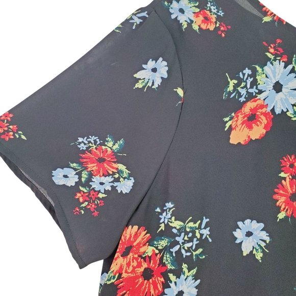 Chelsea & Theodore Women's Short Sleeve Hi-Low Round Hem Dressy Blouse XL - Picture 6 of 7